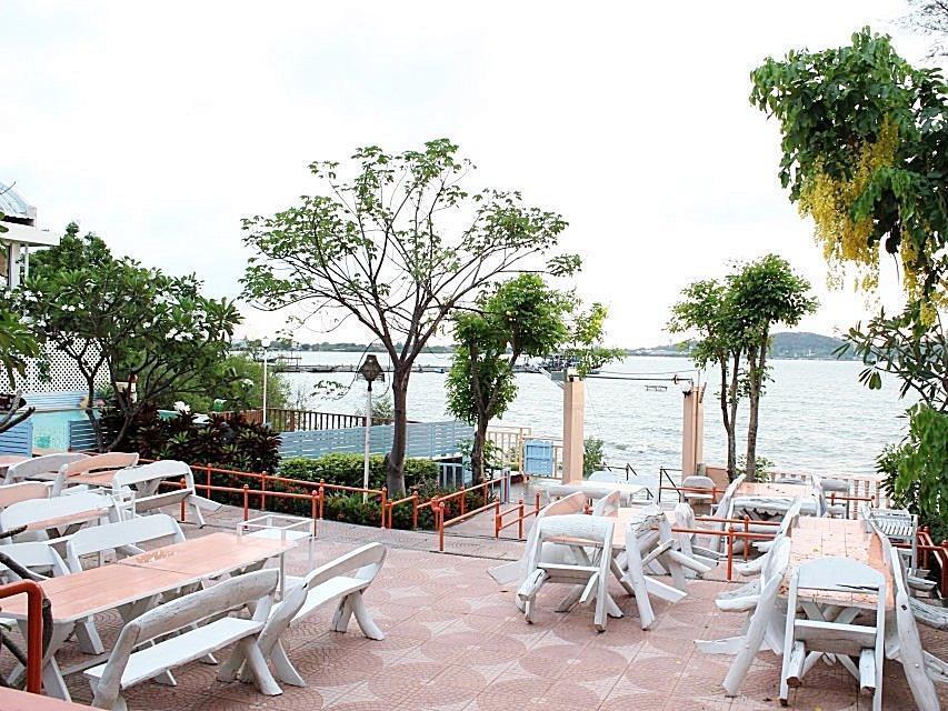 Bai Bua Beach Resort Chonburi Buitenkant foto